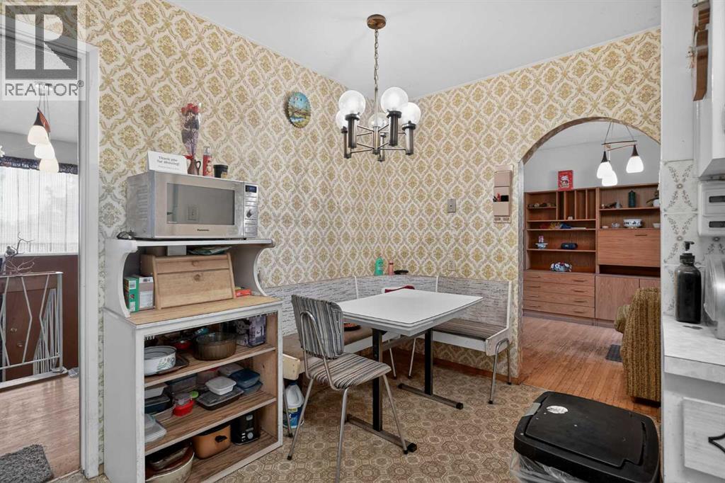 4911 Vanguard Road Nw, Calgary, Alberta  T3A 0R5 - Photo 14 - A2292340