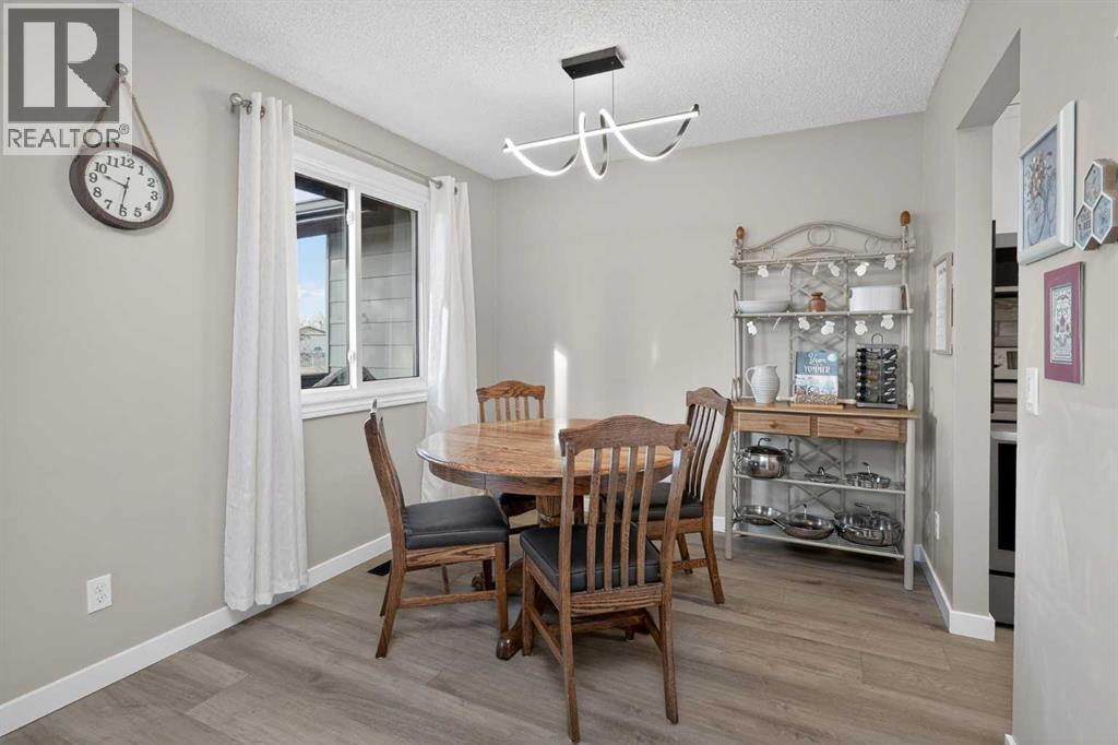 3627 Cedarille Drive SW, Calgary, Alberta  T2W 3J5 - Photo 9 - A2295281