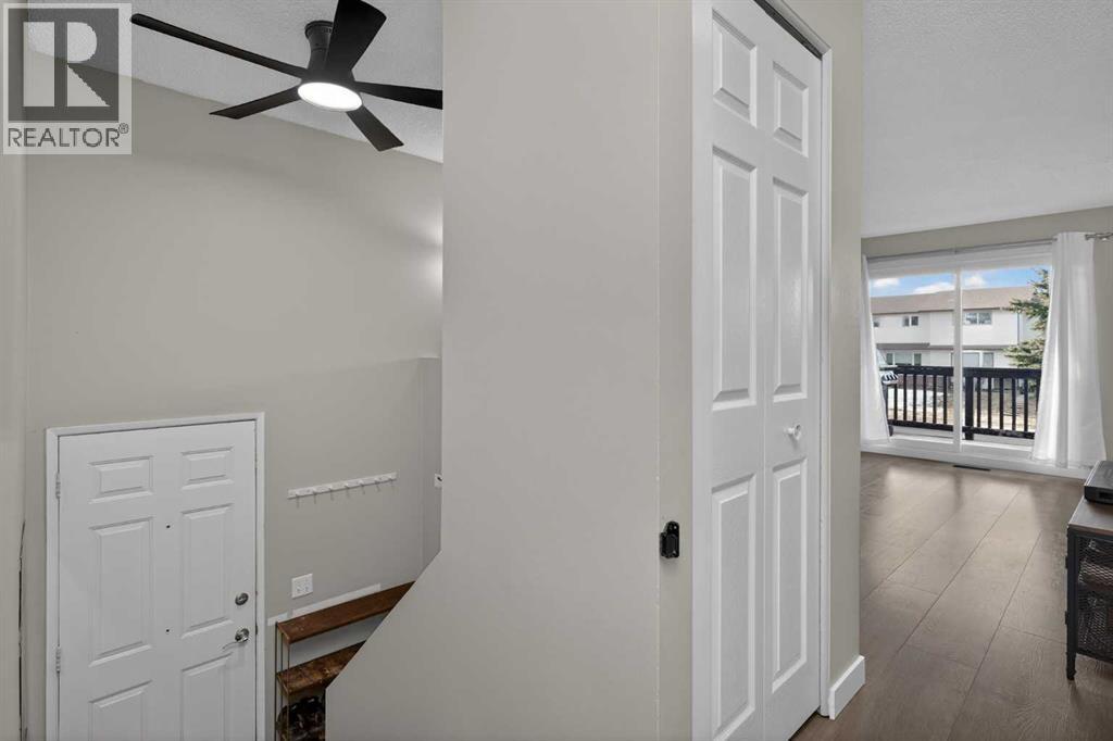 3627 Cedarille Drive SW, Calgary, Alberta  T2W 3J5 - Photo 13 - A2295281