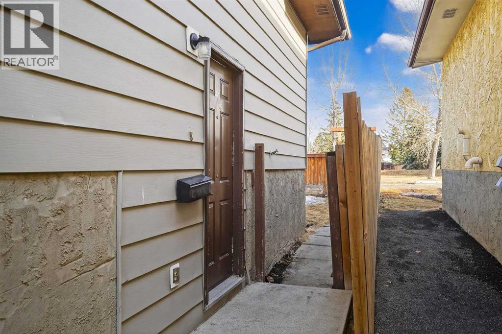 3627 Cedarille Drive SW, Calgary, Alberta  T2W 3J5 - Photo 29 - A2295281