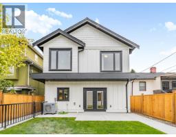 <div class="price">$1,298,000</div> 2 4257 Knight Street, Vancouver<br><div style="margin-bottom:8px;"><small>Parallel 49 Realty</small></div><div class='bed_bath'>2 Bed | 3 Bath</div>