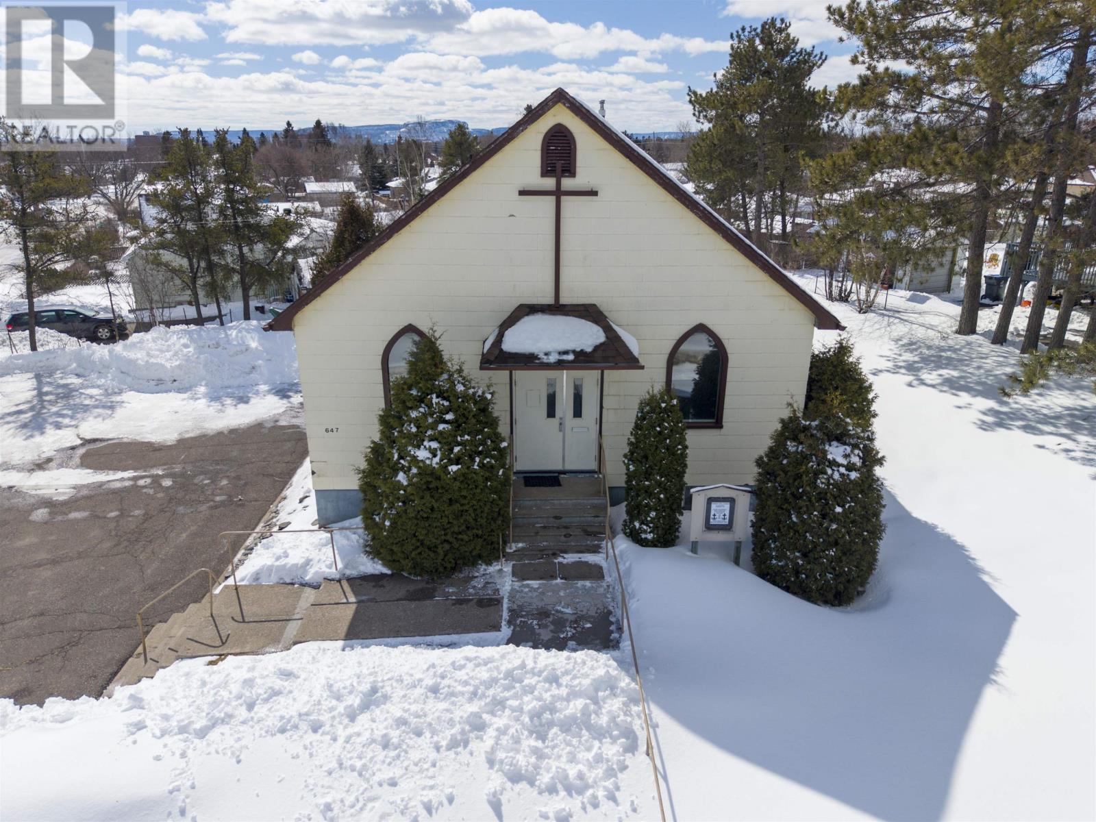 647 John St, Thunder Bay, Ontario  P7B 1Z3 - Photo 2 - TB2600548