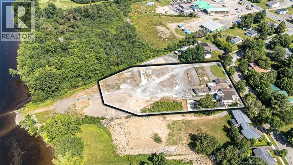 59-69 Ross Terrace, Fredericton, New Brunswick  W3A 8E5 - Photo 4 - NB135923