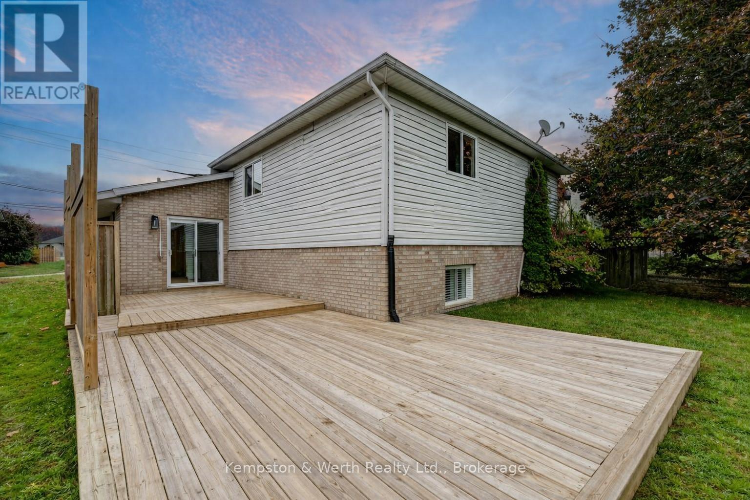 750 Edgar Street, North Perth, Ontario  N4W 1H7 - Photo 36 - X12471065