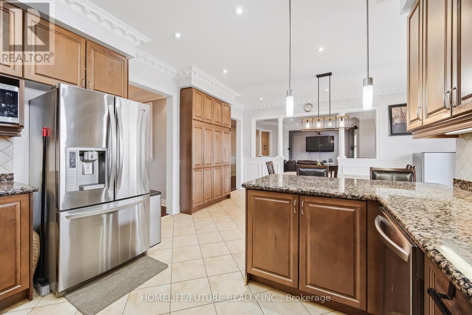 73 Egypt Drive, Brampton (Sandringham-Wellington), Ontario  L6R 0S4 - Photo 15 - W12925382