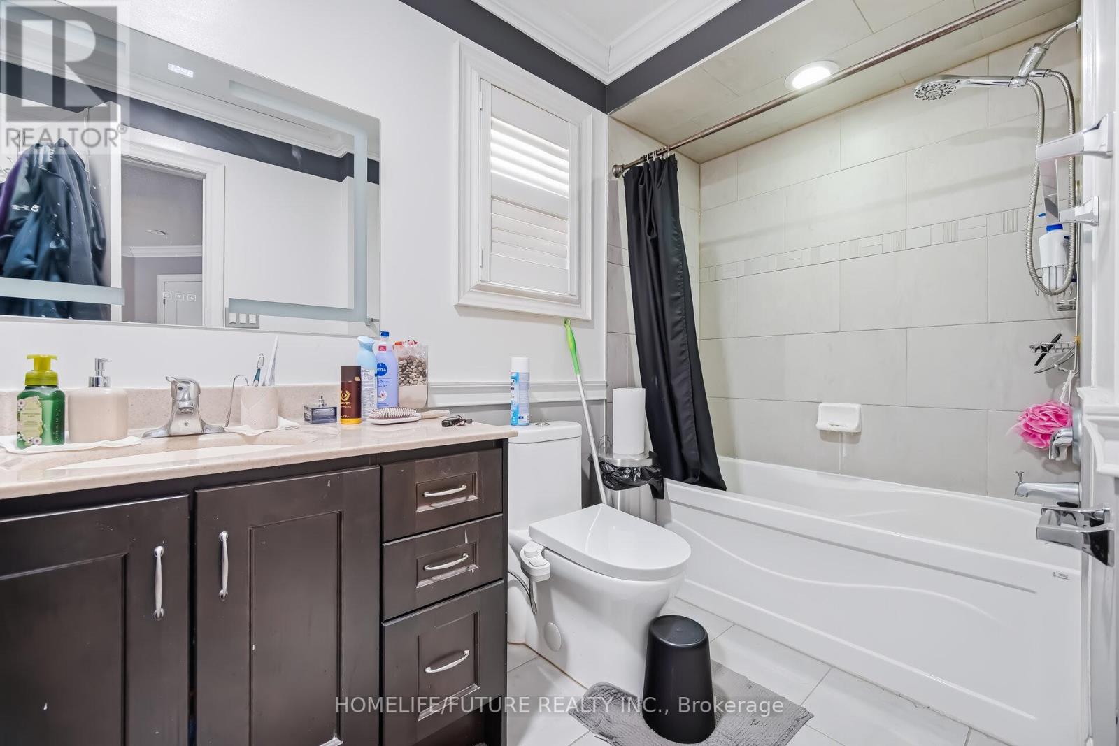 73 Egypt Drive, Brampton (Sandringham-Wellington), Ontario  L6R 0S4 - Photo 34 - W12925382