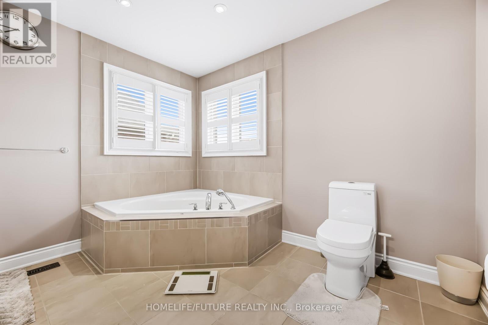 73 Egypt Drive, Brampton (Sandringham-Wellington), Ontario  L6R 0S4 - Photo 38 - W12925382