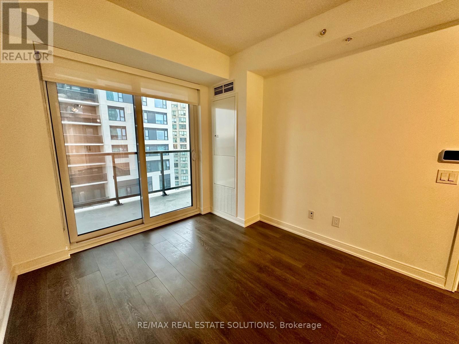 1506 - 30 Samuel Wood Way, Toronto, Ontario  M9B 0C9 - Photo 10 - W12925384