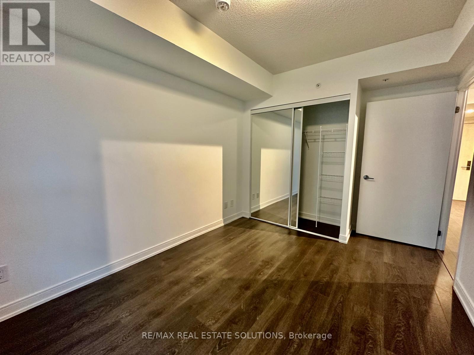 1506 - 30 Samuel Wood Way, Toronto, Ontario  M9B 0C9 - Photo 13 - W12925384