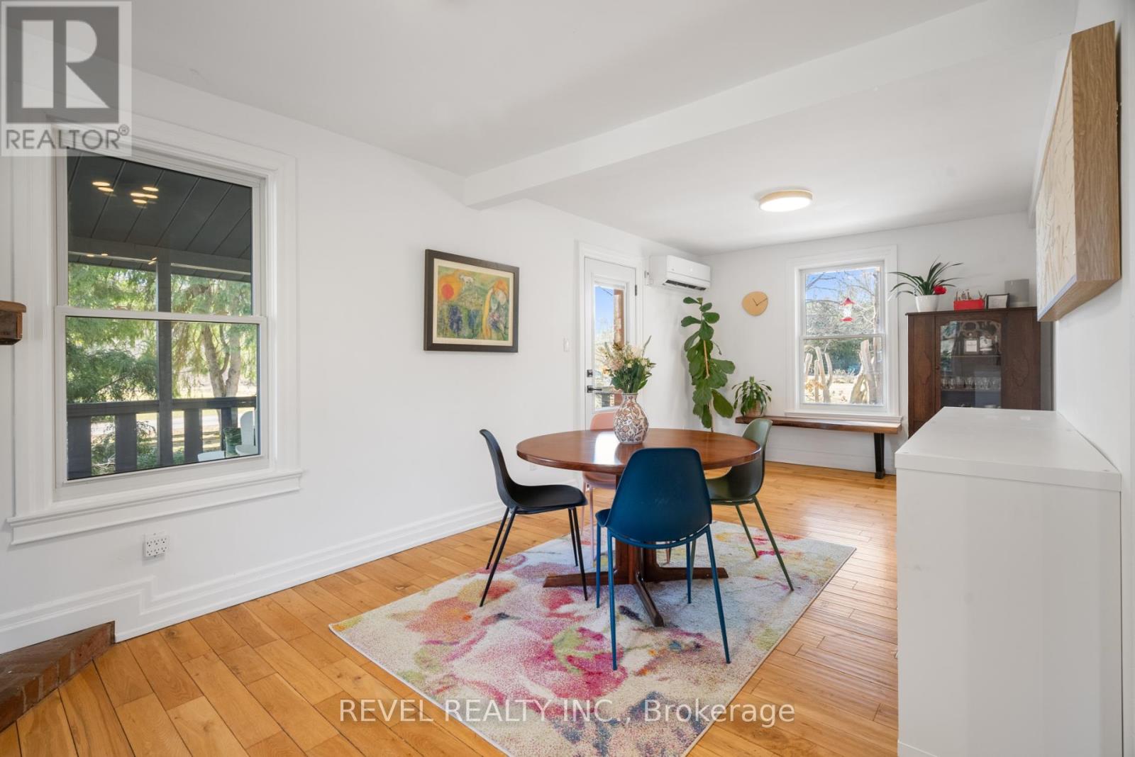 1428 Mill Street, Caledon, Ontario  L7C 1S1 - Photo 4 - W12925402