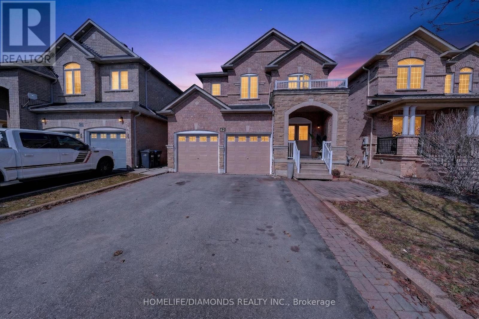 62 Don Minaker Drive, Brampton, Ontario  L6P 1R3 - Photo 2 - W12925412