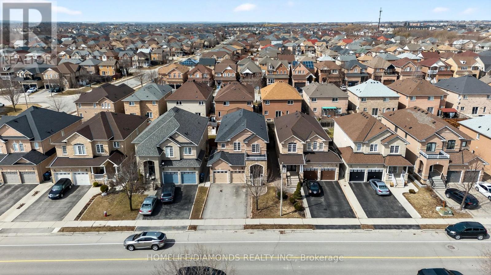 62 Don Minaker Drive, Brampton, Ontario  L6P 1R3 - Photo 3 - W12925412