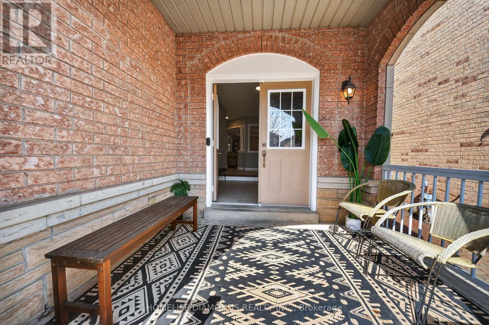 62 Don Minaker Drive, Brampton, Ontario  L6P 1R3 - Photo 6 - W12925412