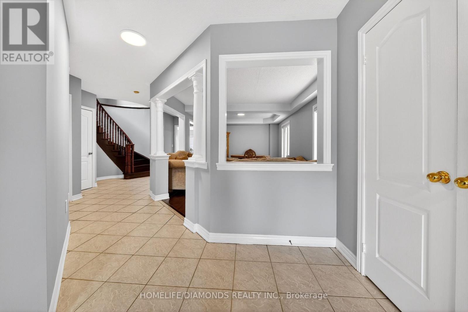 62 Don Minaker Drive, Brampton, Ontario  L6P 1R3 - Photo 8 - W12925412