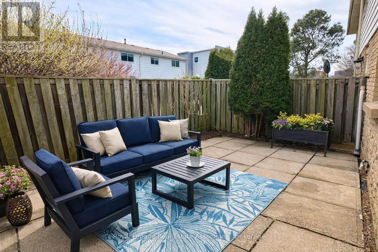 51 - 5475 Lakeshore Road, Burlington, Ontario  L7L 1E1 - Photo 29 - W12925454