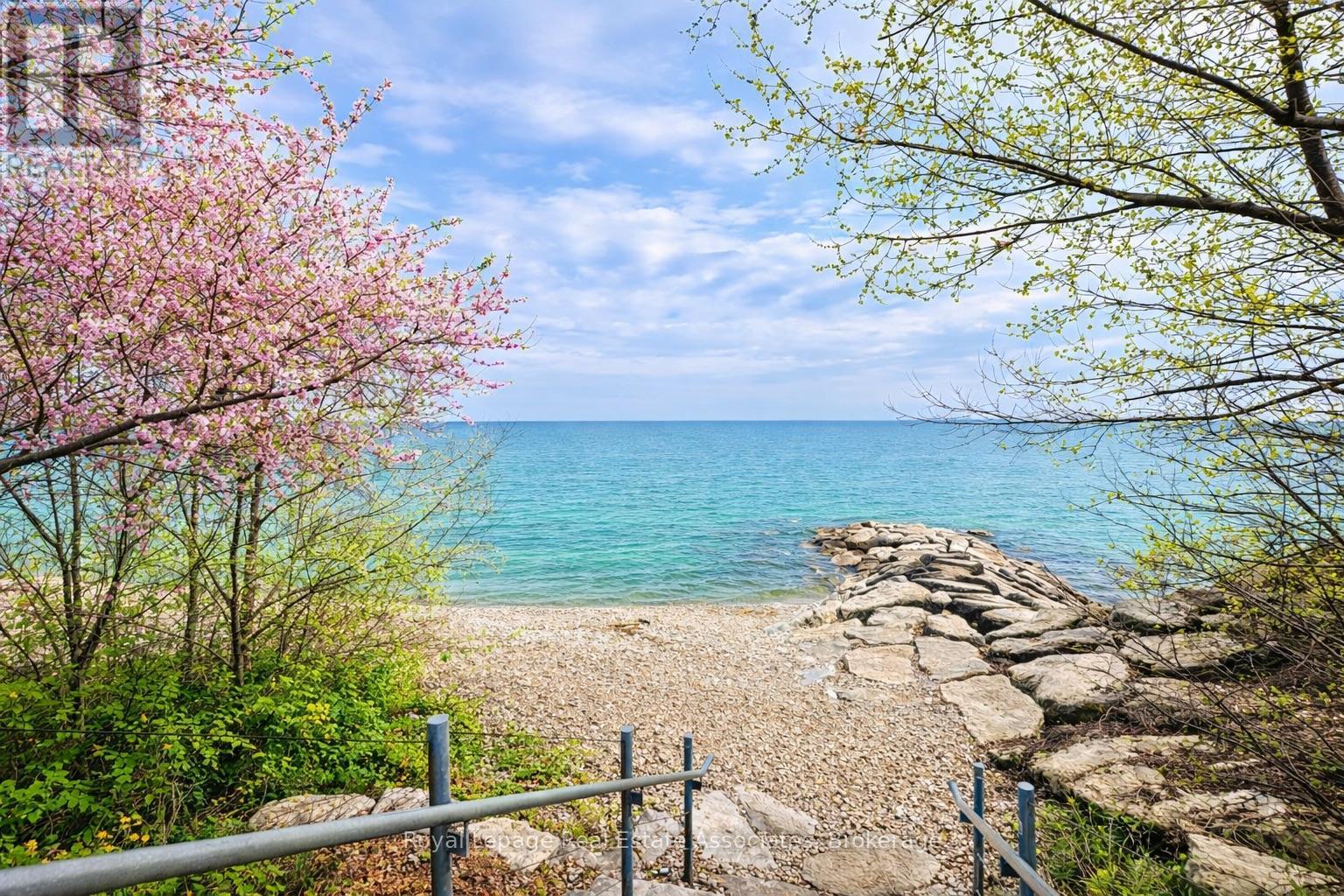 51 - 5475 Lakeshore Road, Burlington, Ontario  L7L 1E1 - Photo 33 - W12925454