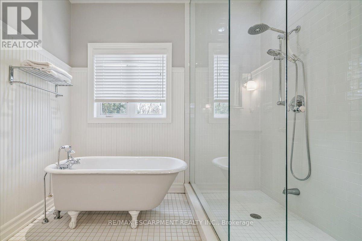 2359 Woodfield Road, Oakville, Ontario  L6H 6Y6 - Photo 21 - W12925458