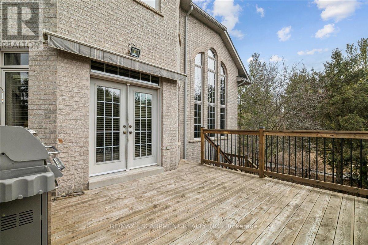 2359 Woodfield Road, Oakville, Ontario  L6H 6Y6 - Photo 42 - W12925458