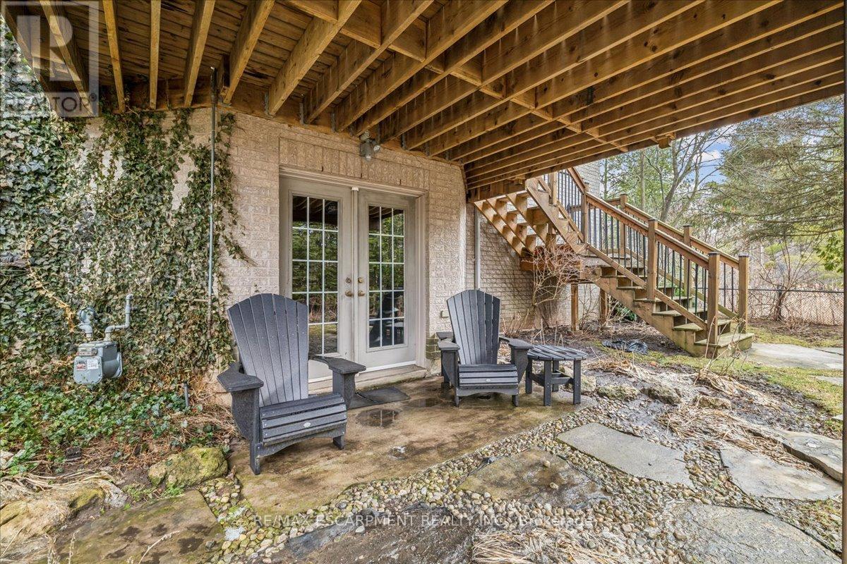 2359 Woodfield Road, Oakville, Ontario  L6H 6Y6 - Photo 44 - W12925458