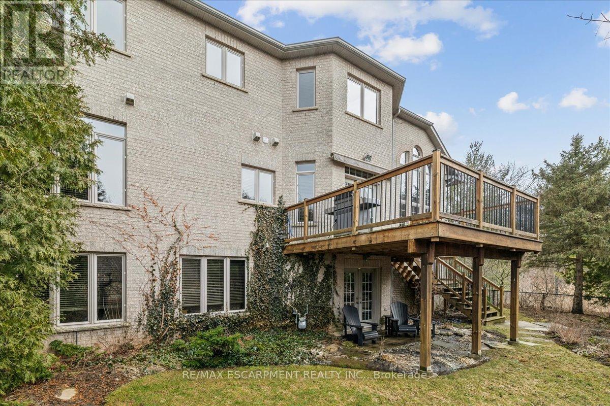 2359 Woodfield Road, Oakville, Ontario  L6H 6Y6 - Photo 46 - W12925458