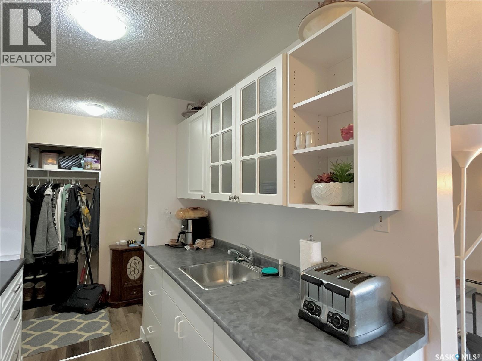 101 502 5th Avenue, Weyburn, Saskatchewan  S4H 2W1 - Photo 7 - SK031312