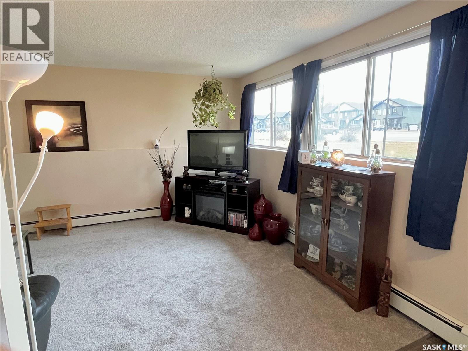 101 502 5th Avenue, Weyburn, Saskatchewan  S4H 2W1 - Photo 8 - SK031312