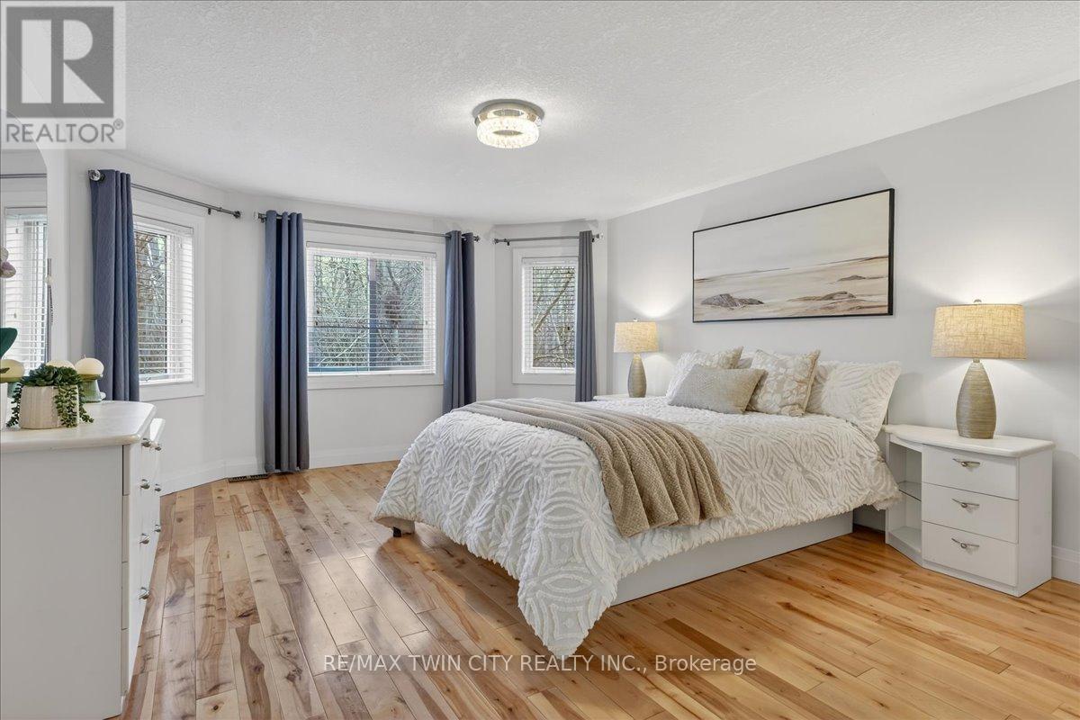 6 Ardwood Place, Kitchener, Ontario  N2A 4C3 - Photo 24 - X12925380