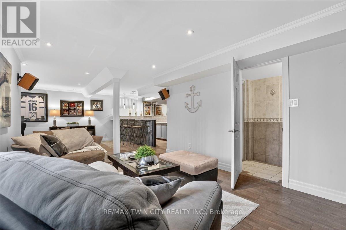 6 Ardwood Place, Kitchener, Ontario  N2A 4C3 - Photo 45 - X12925380