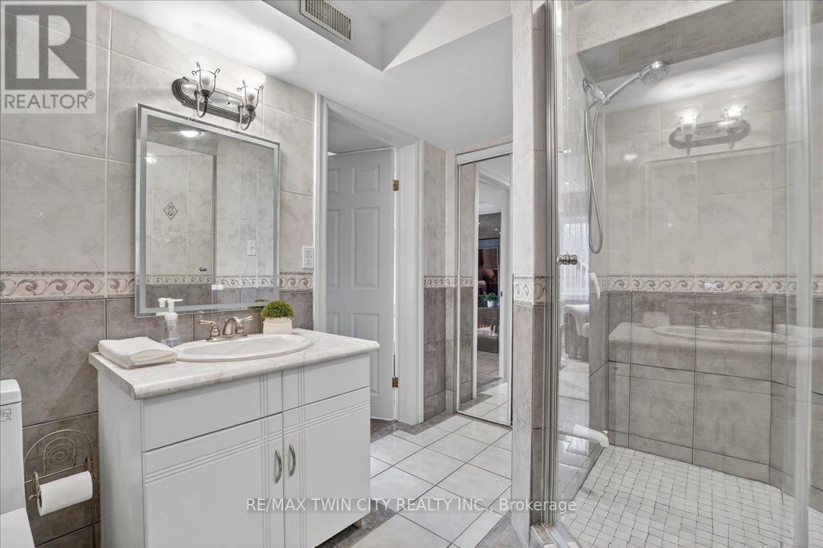 6 Ardwood Place, Kitchener, Ontario  N2A 4C3 - Photo 47 - X12925380