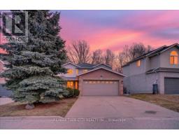 6 ARDWOOD PLACE, Kitchener, Ontario