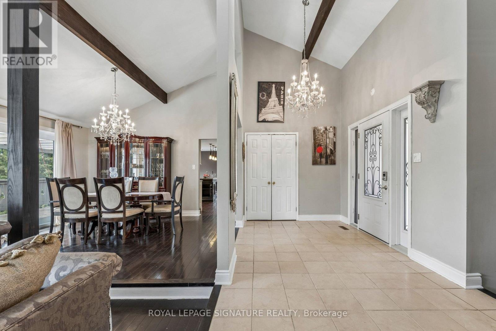 16 Hilltop Crescent, East Garafraxa, Ontario  L9W 6B8 - Photo 3 - X12925420