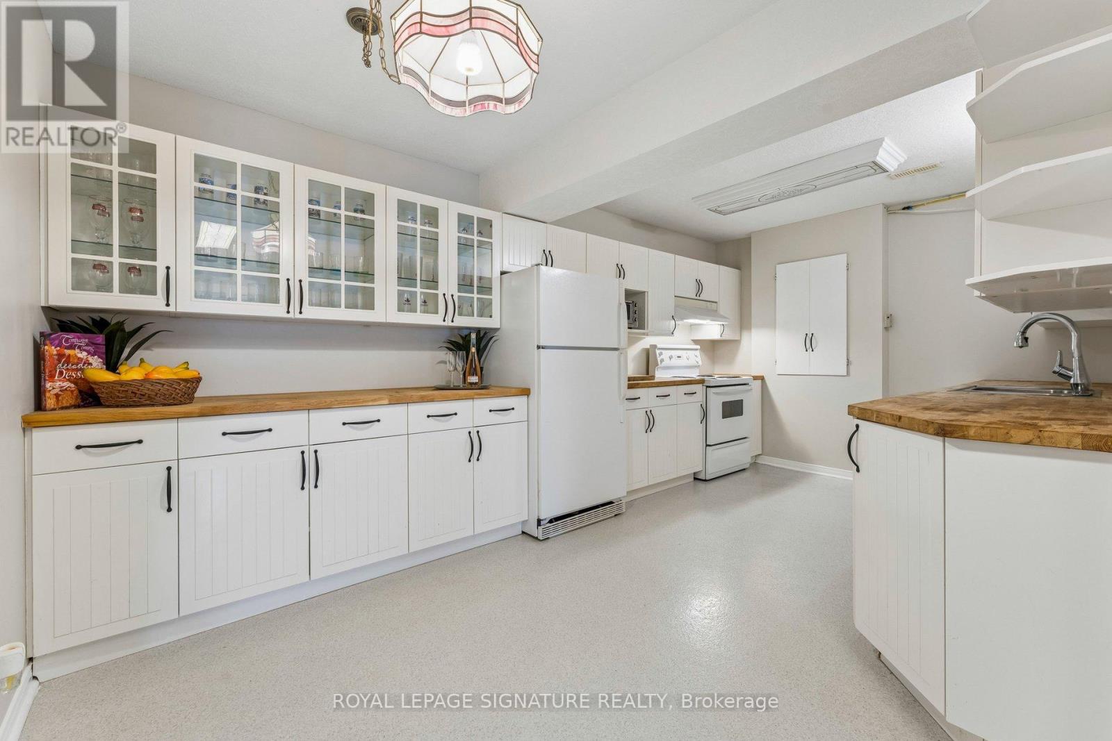 16 Hilltop Crescent, East Garafraxa, Ontario  L9W 6B8 - Photo 34 - X12925420