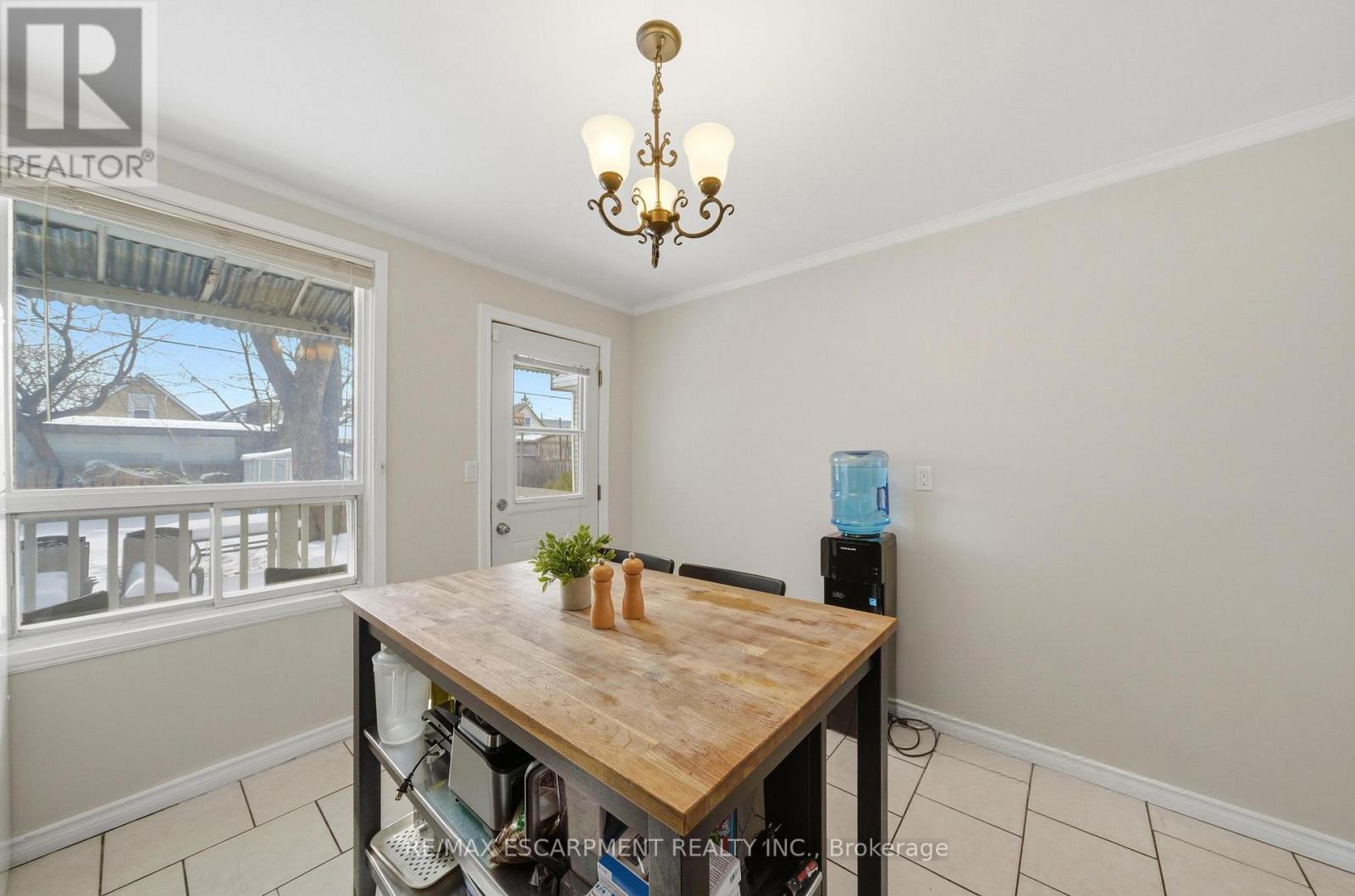 14 Newlands Avenue, Hamilton, Ontario  L8H 2T5 - Photo 12 - X12925436