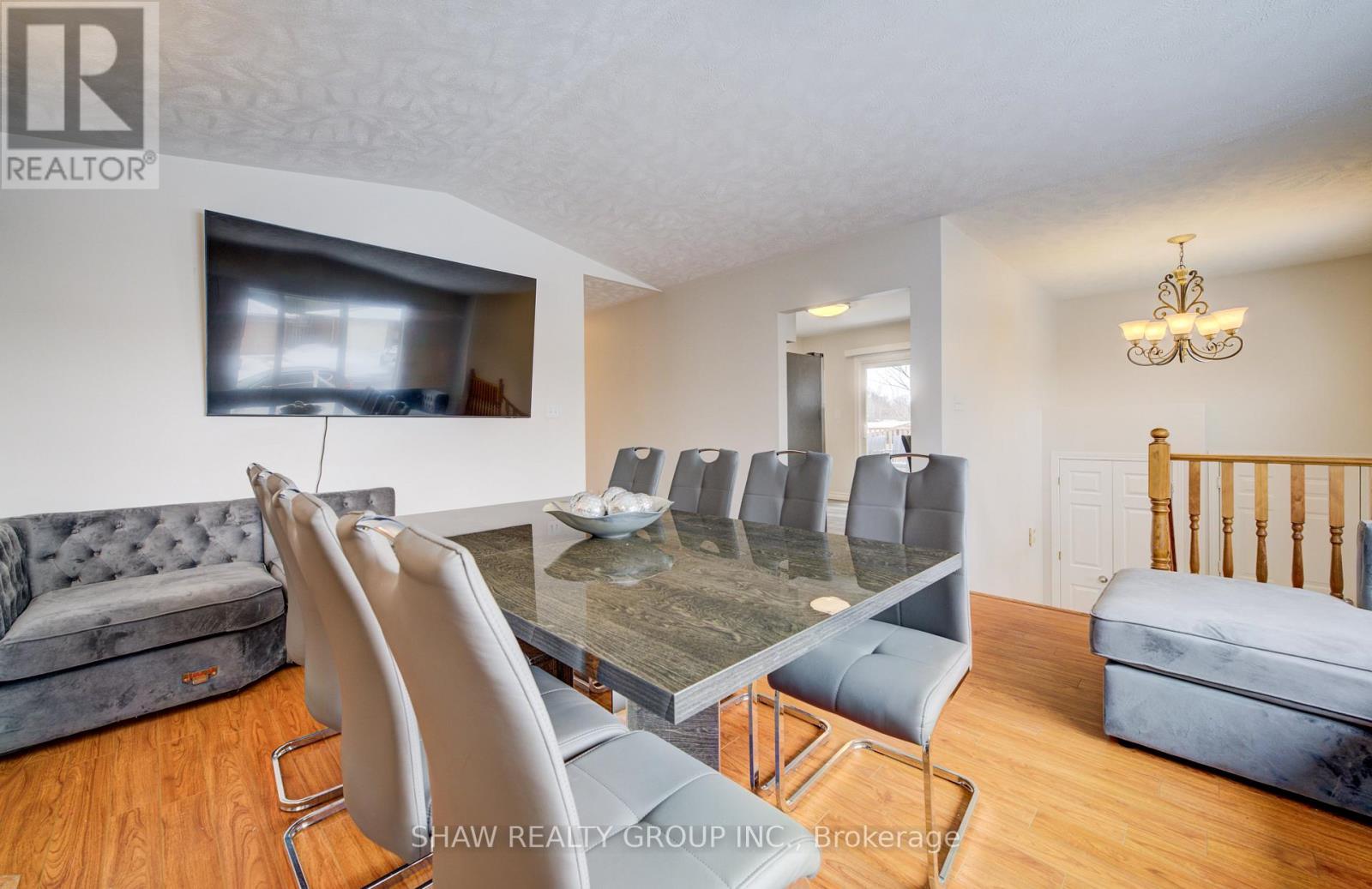 271 College Street W, Norfolk, Ontario  N0E 1Y0 - Photo 8 - X12925488