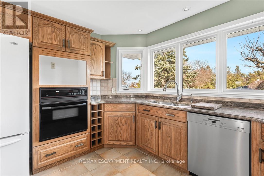 3503 Lakeshore Road, Lincoln, Ontario  L3J 0X1 - Photo 15 - X12925500