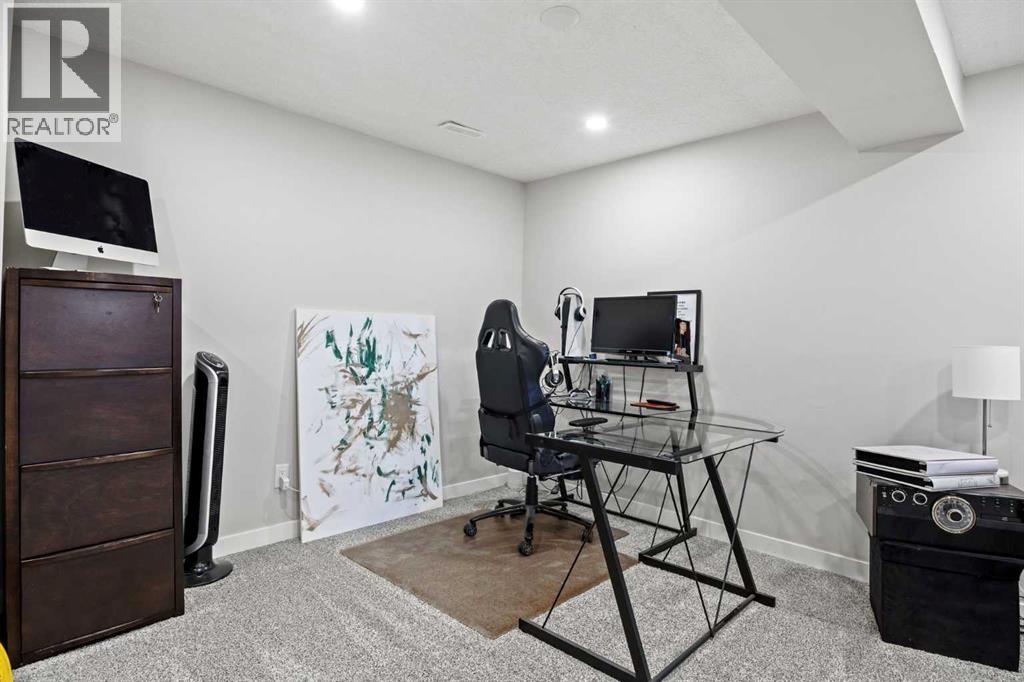 23 Millbank Drive SW, Calgary, Alberta  T2Y 2B5 - Photo 32 - A2288793