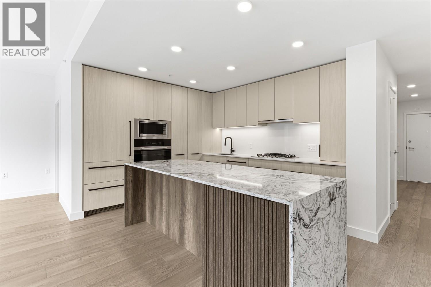 205 3590 W 39TH AVENUE, Vancouver, British Columbia