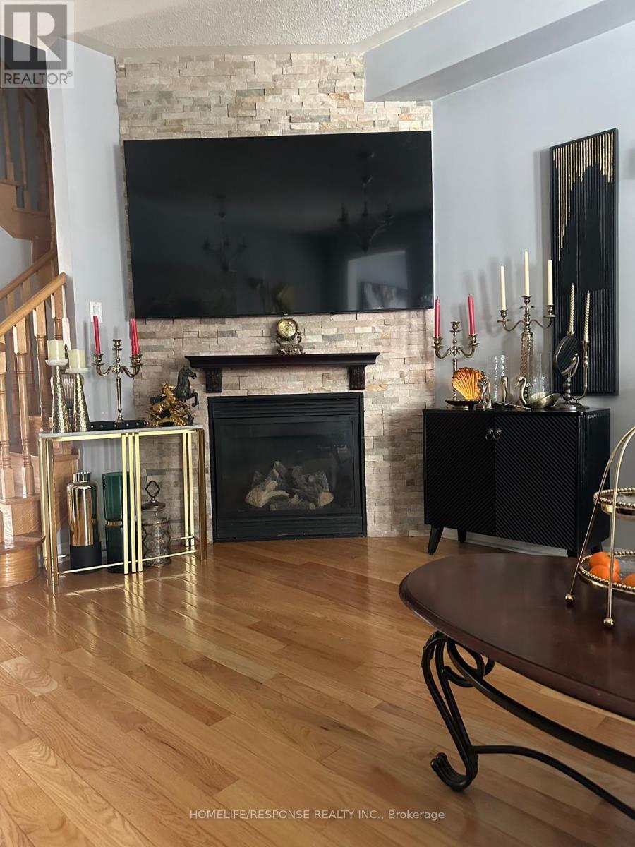 9 Aubergine Street, Richmond Hill, Ontario  L4E 5A8 - Photo 21 - N12904486