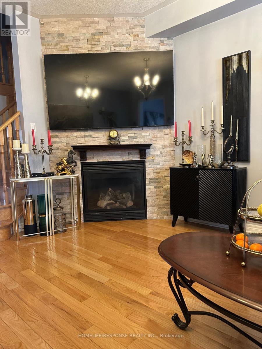 9 Aubergine Street, Richmond Hill, Ontario  L4E 5A8 - Photo 20 - N12904486