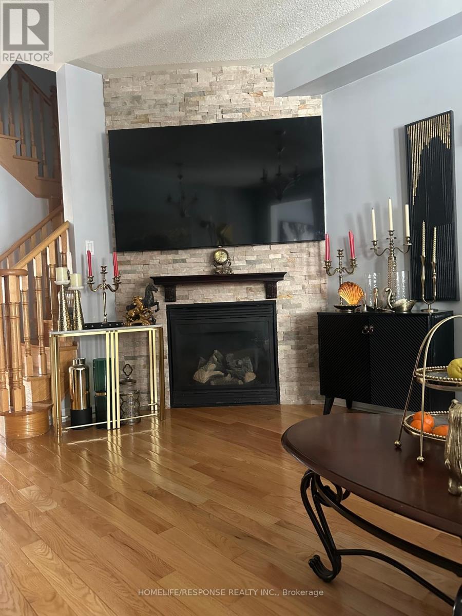 9 Aubergine Street, Richmond Hill, Ontario  L4E 5A8 - Photo 22 - N12904486