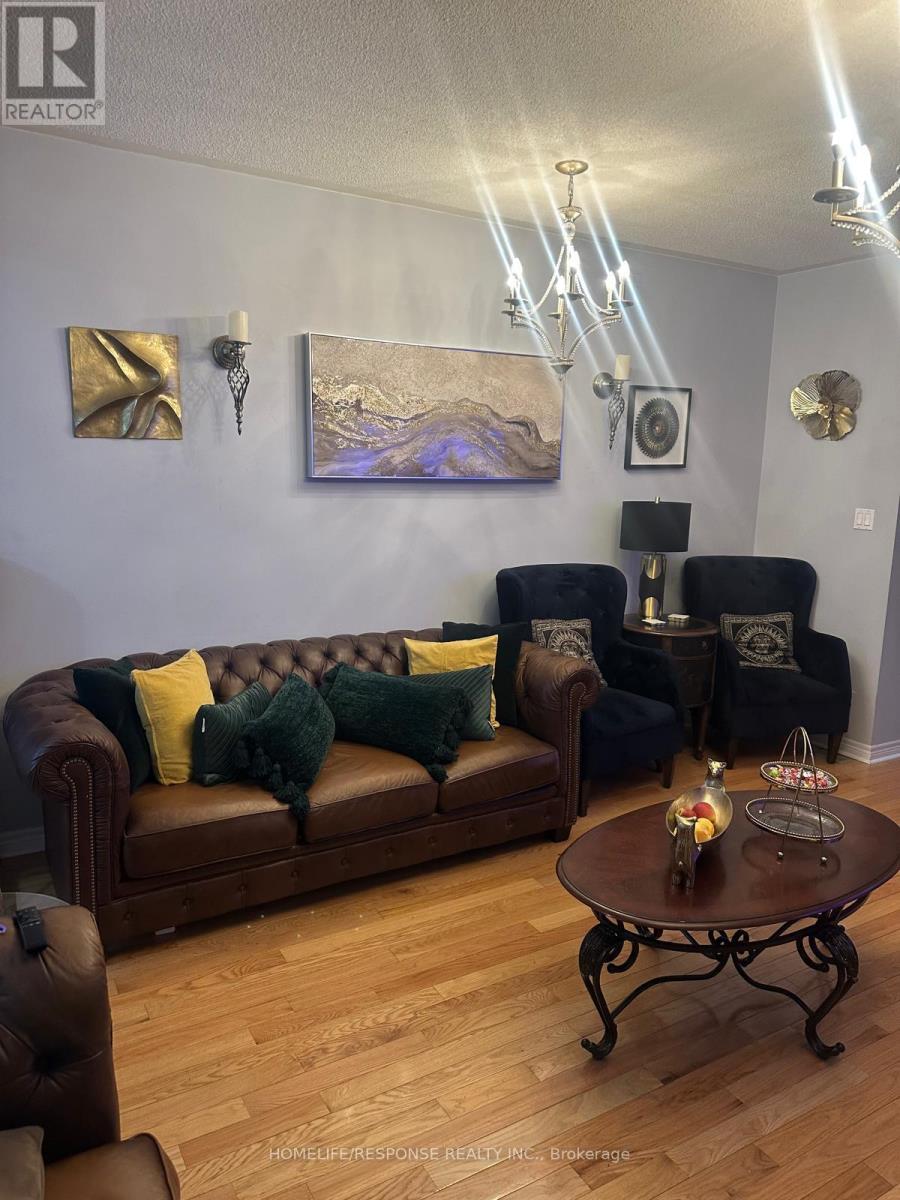 9 Aubergine Street, Richmond Hill, Ontario  L4E 5A8 - Photo 32 - N12904486