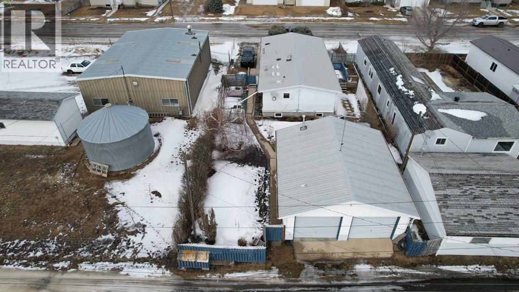 313 3 Avenue E, Hanna, Alberta  T0J 1P0 - Photo 46 - A2291761