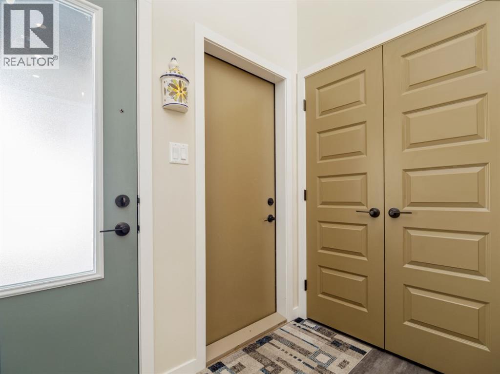 1354 Pacific Circle W, Lethbridge, Alberta  T1J 5V3 - Photo 4 - A2295907