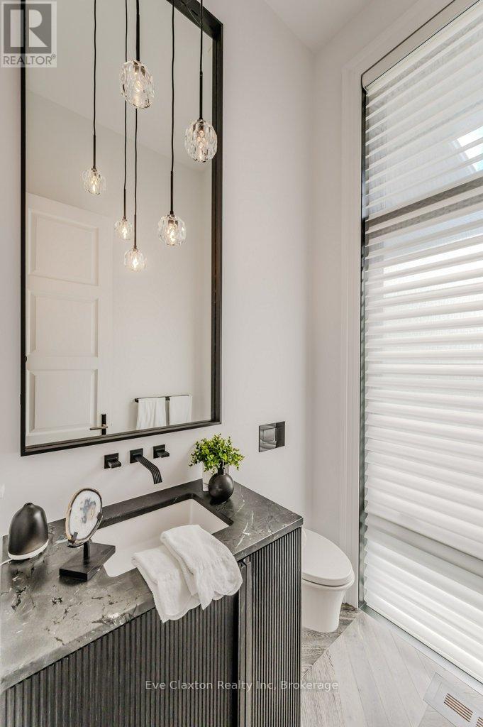 161 Heritage Lake Drive, Puslinch, Ontario  N0B 2J0 - Photo 10 - X12925524