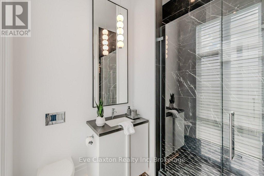 161 Heritage Lake Drive, Puslinch, Ontario  N0B 2J0 - Photo 17 - X12925524