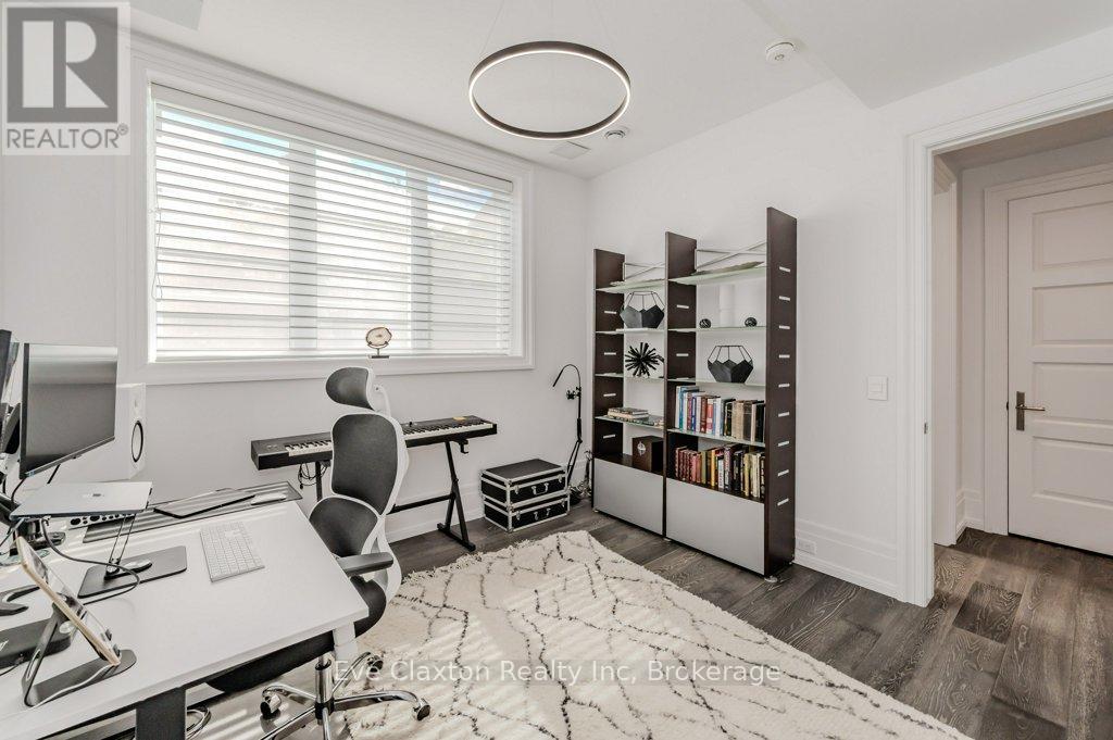 161 Heritage Lake Drive, Puslinch, Ontario  N0B 2J0 - Photo 25 - X12925524