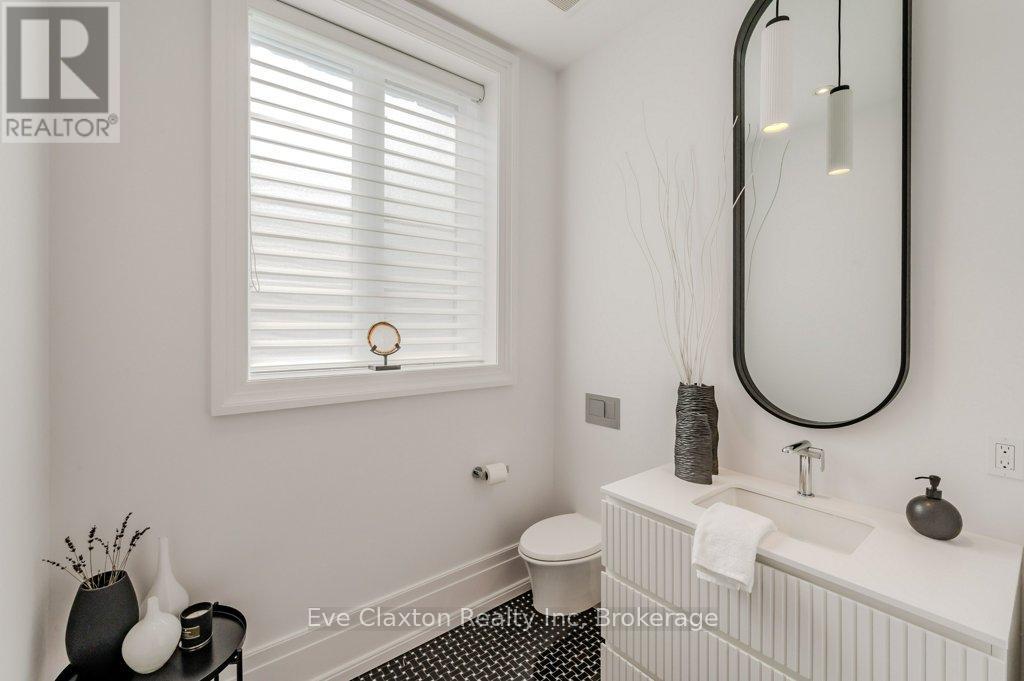 161 Heritage Lake Drive, Puslinch, Ontario  N0B 2J0 - Photo 26 - X12925524