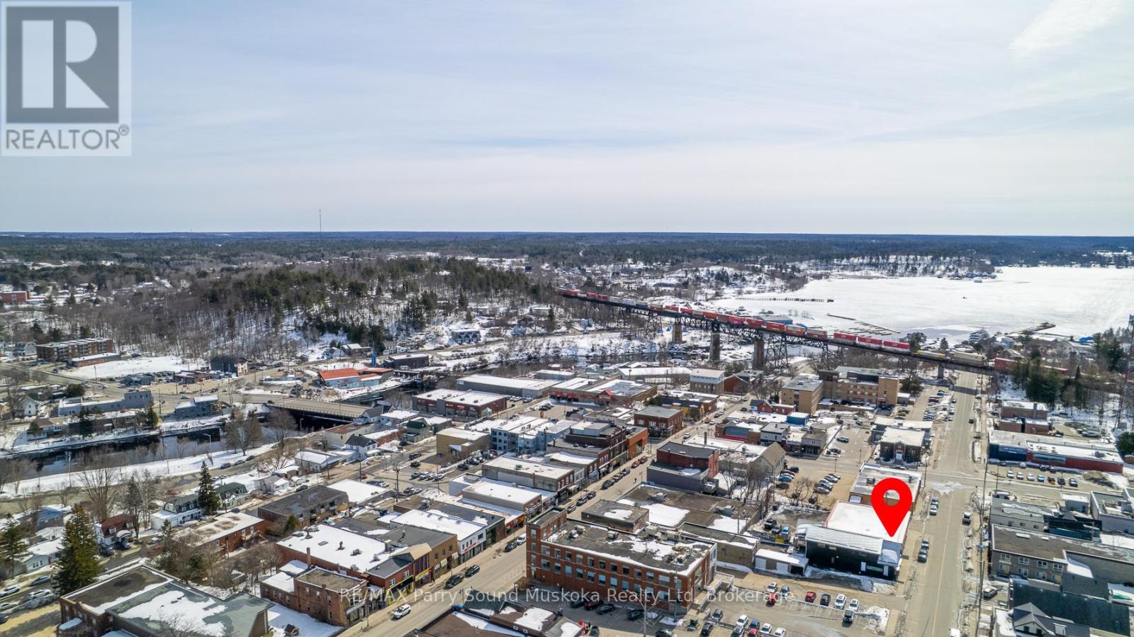 47 Gibson Street, Parry Sound, Ontario  P2A 1X1 - Photo 2 - X12925560