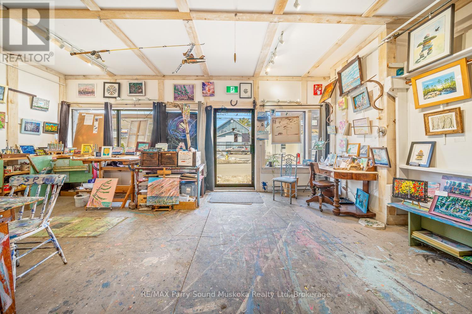 47 Gibson Street, Parry Sound, Ontario  P2A 1X1 - Photo 9 - X12925560