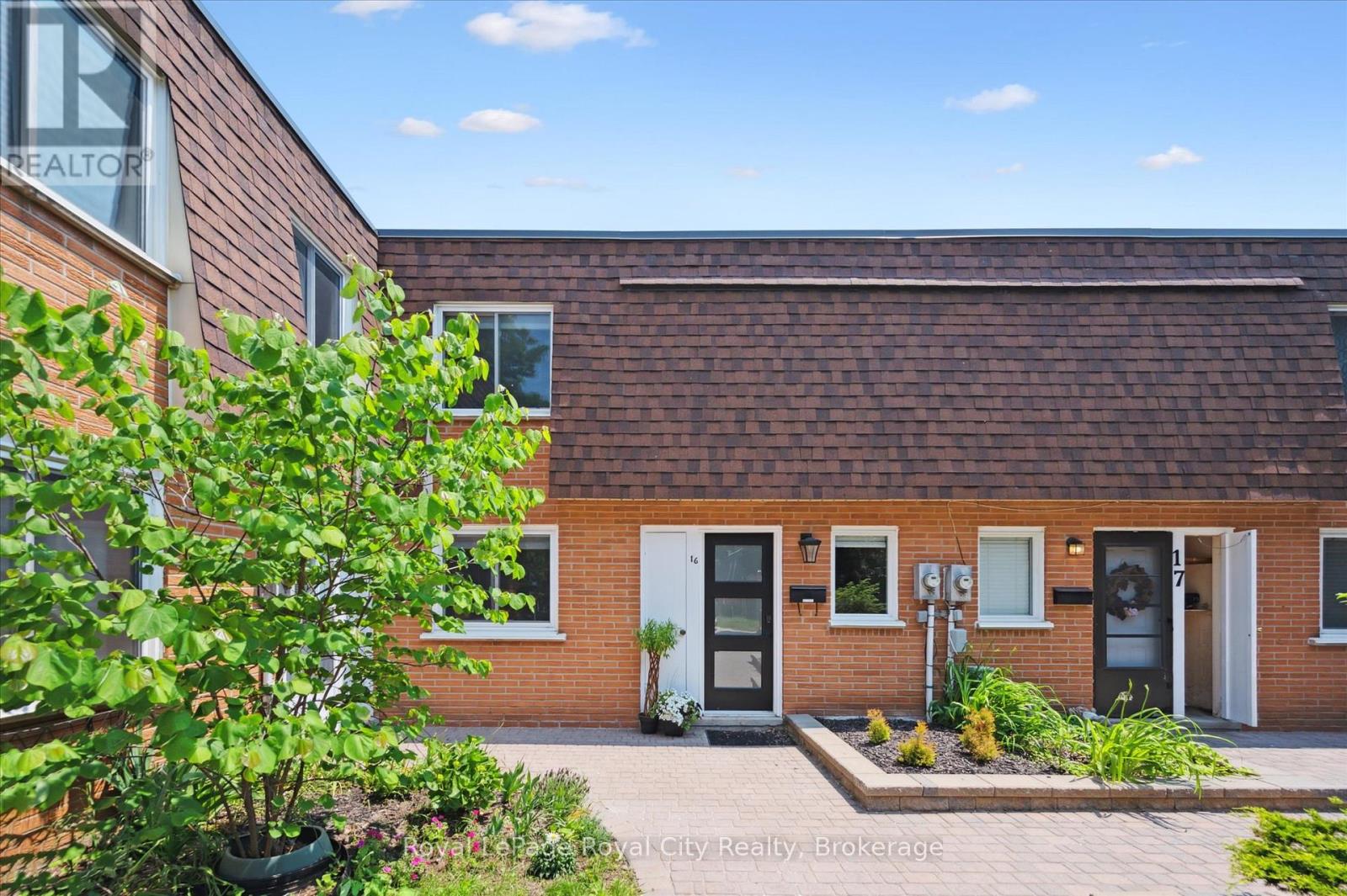 16 - 120 COUNTRY CLUB DRIVE, guelph (victoria north), Ontario